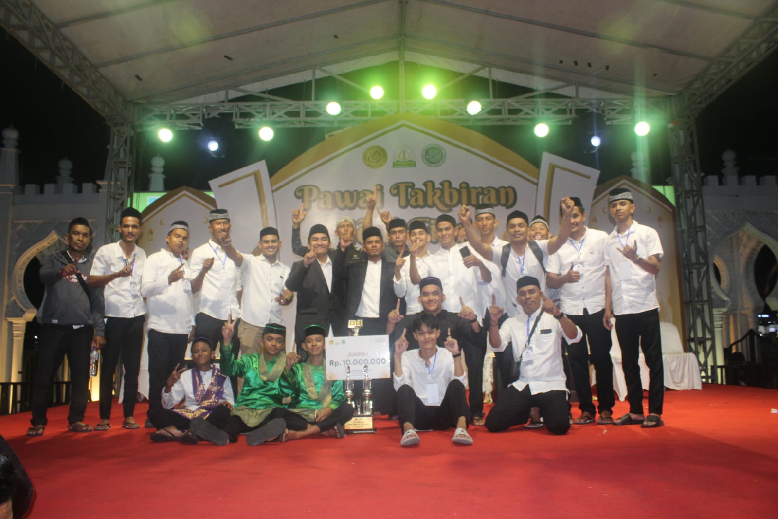 Gampong Punie Raih Juara 1 Pawai Takbiran Idul Fitri